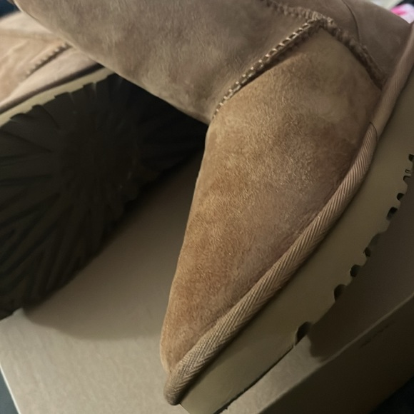 Ugg boots - Picture 13 of 13